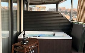 Jkb Panoramic Suites